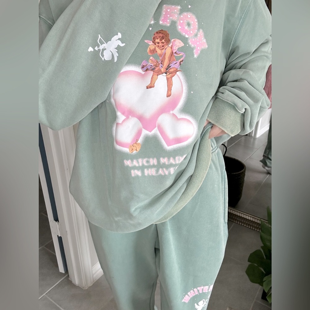 WHITE FOX Sweater Set w/ Tags